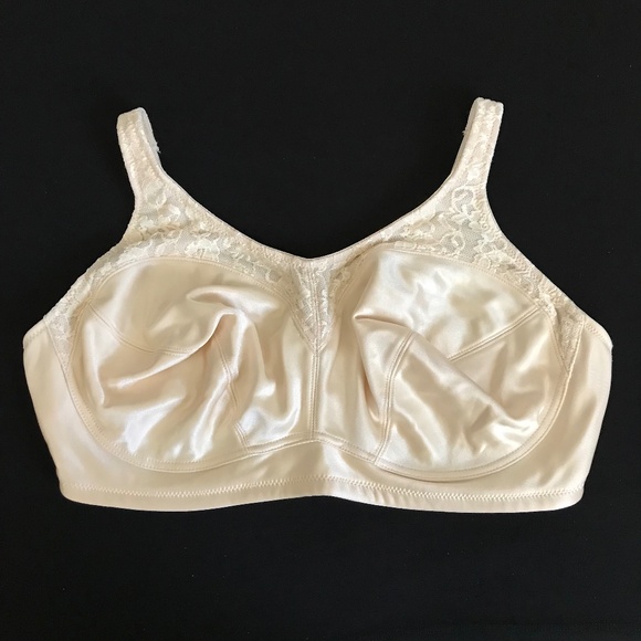 BREEZIES Bra Full Coverage Underwire UltimAir Cream Tan Size 44DD Size 44E - Picture 1 of 16